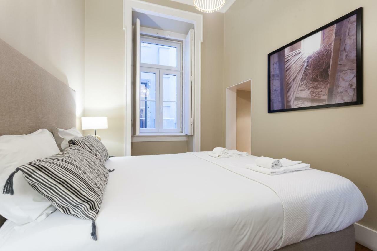 Baixa Vintage Three-Bedroom Apartment - By Lu Holidays Lissabon Buitenkant foto